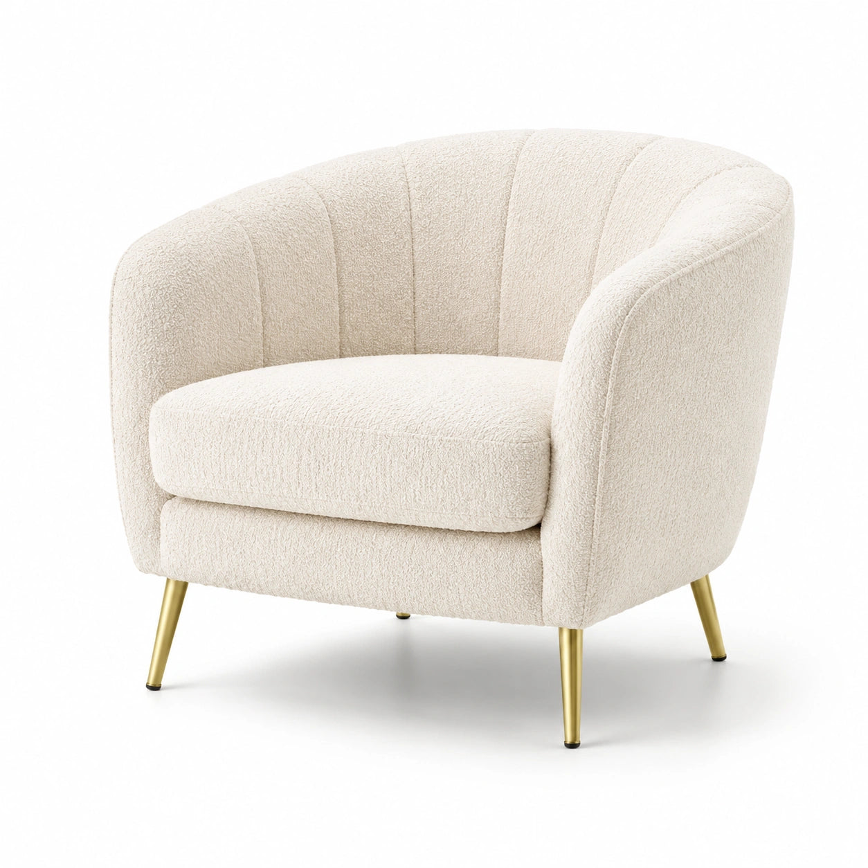 Poltrona in tessuto bouclé crema con gambe in metallo dorato