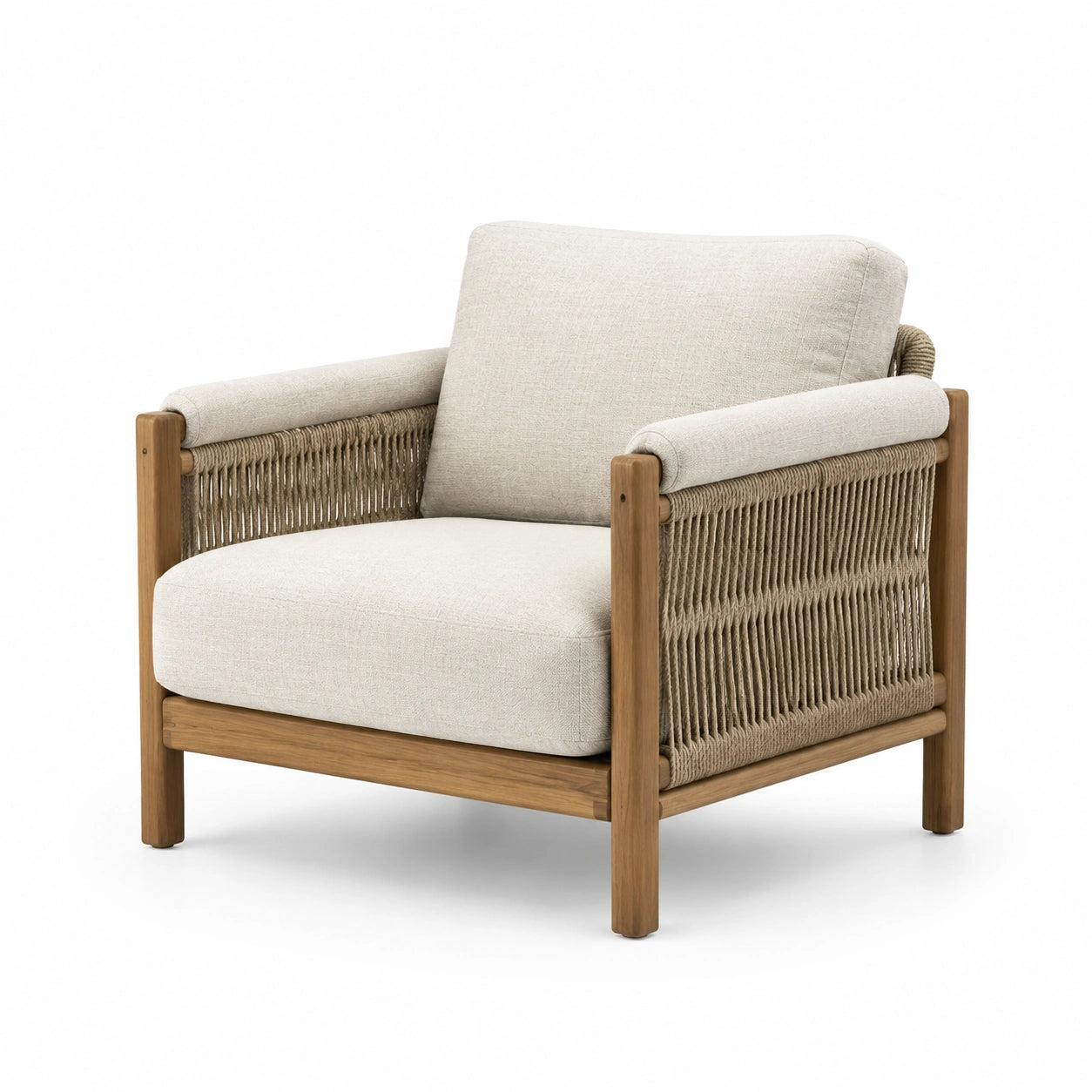 Poltrona in legno con seduta in tessuto beige e dettagli in corda